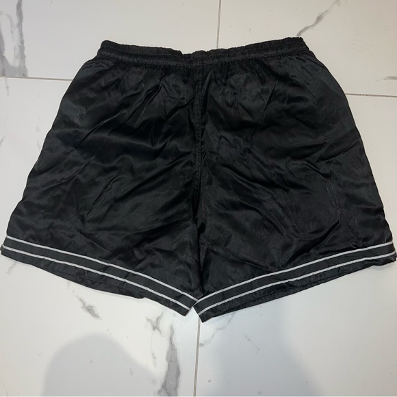Vintage Nike black & white striped silky shorts - Picture 2 of 3
